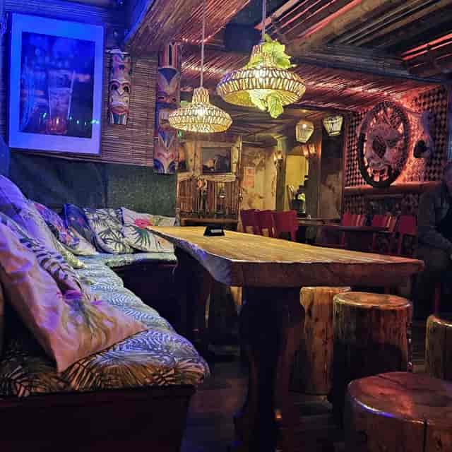 Southwick venue for intimate corporate VIP receptions and themed breakout sessions.