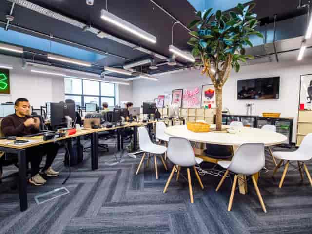 Modern Soho Square event space featuring open-plan workstations, ideal for corporate workshops.