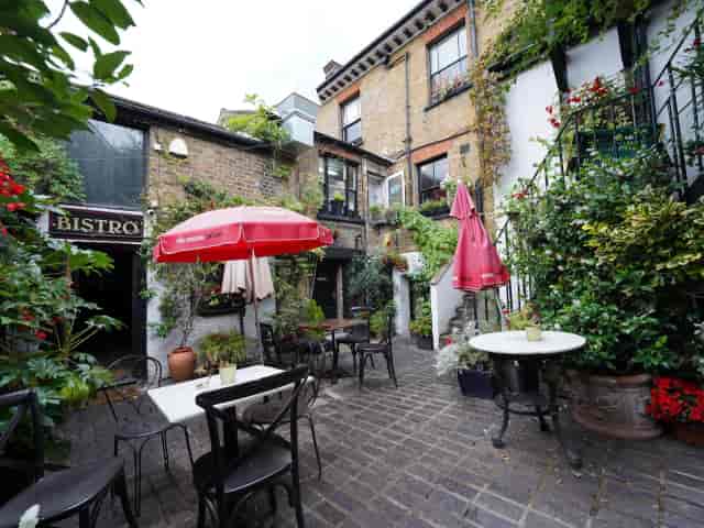 Bistro courtyard at Imperial Arms Chislehurst for networking and cocktail reception events.