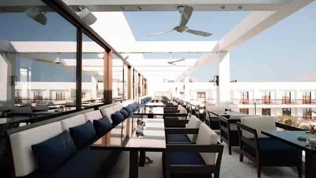 Palms Caribbean Fusion rooftop terrace for upscale corporate receptions and networking events.