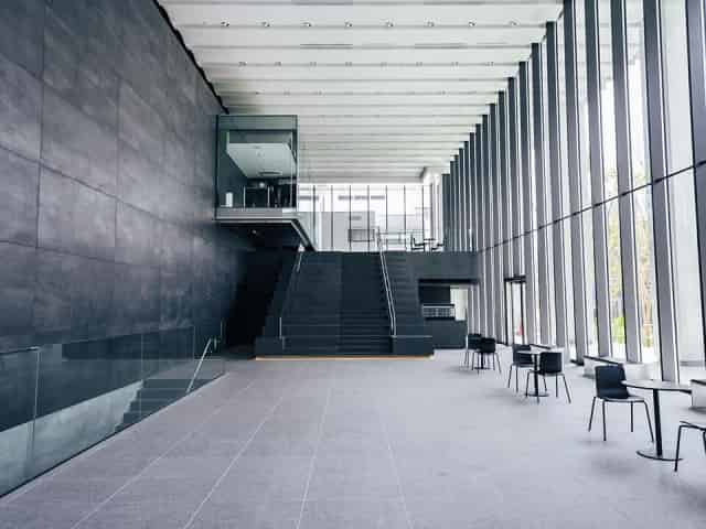 ホール