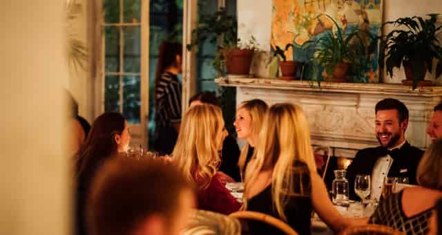 FESTIVE TOWN HOUSE PARTY: THREE FLOORS TO DISCOVER