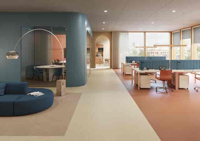 Modern EFI Training Showspace with collaborative zones for hybrid corporate meetings and workshops.