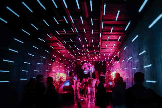 Itzel Club main room: dynamic LED tube lighting for high-energy nightlife and networking events.
