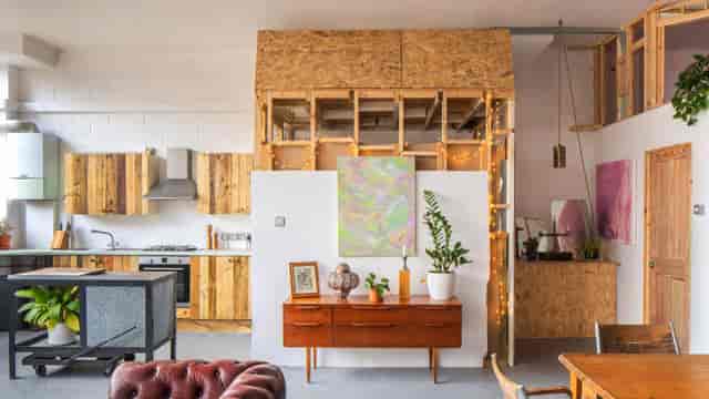 Industrial-chic Tensor Studios Room Beta for boutique workshops and creative off-sites.