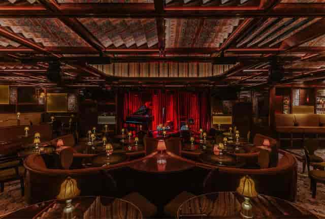 Gallery Club London main room for high-end VIP receptions and exclusive speaker showcases.