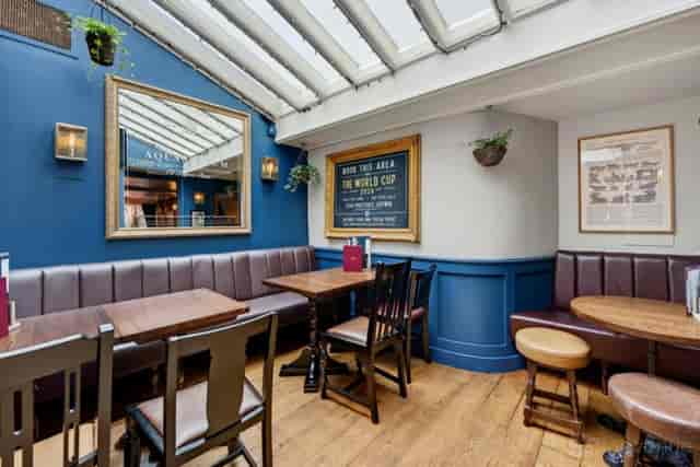 The Parlour at The White Horse: Banquette seating for networking events and private meetings.