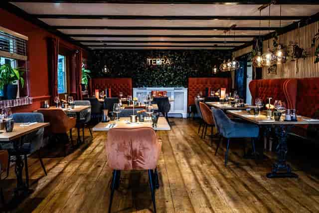 TERRA Tasting Room: Sophisticated intimate corporate dinner and VIP breakout event space.