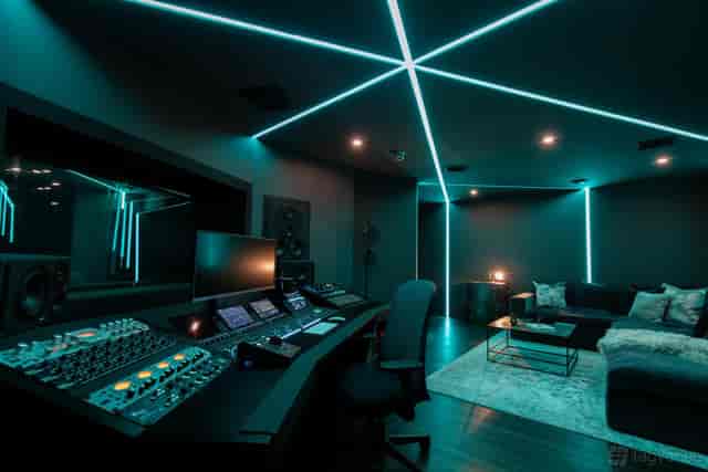 High-end Qube Acton creative studio for VIP content production and professional podcast recording.