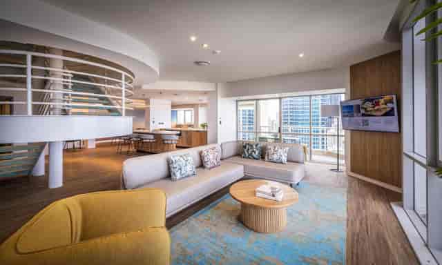 Burleigh Room lounge for VIP corporate events and networking meetings at Novotel Surfers Paradise.