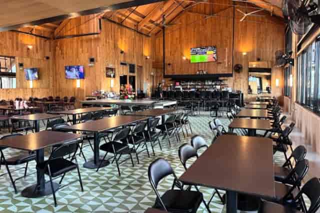 Rustic-chic Main Bar and Dining Room for corporate mixers and team-building events.