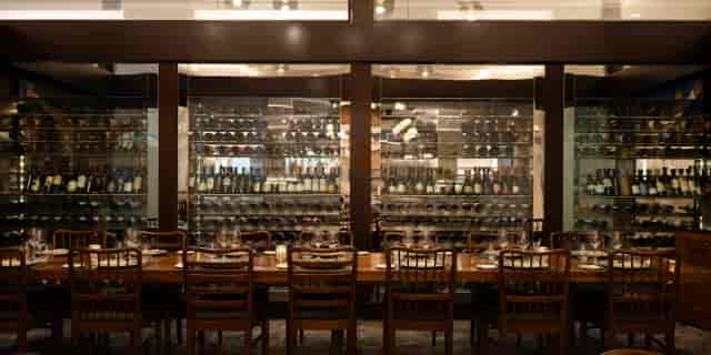 Grand Salon in Oceana: Sophisticated venue for an intimate corporate dinner or VIP board meeting.