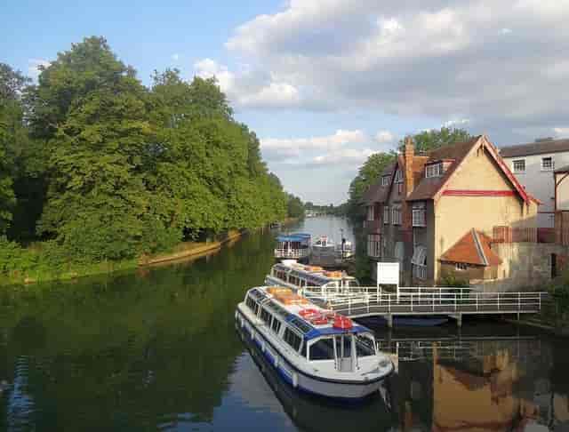 Cruise boat at The Folly for corporate retreat and private dinner cruise venue.