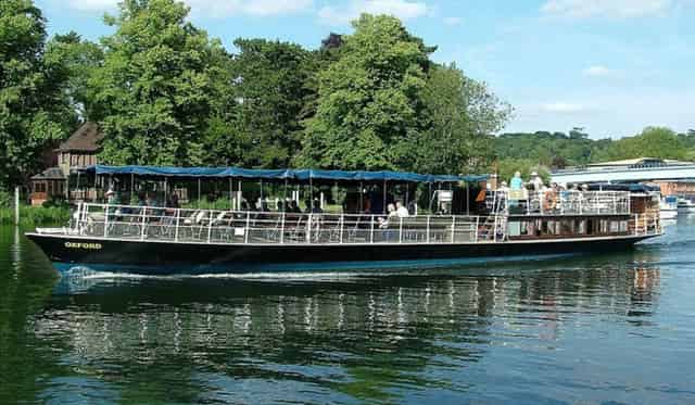 Cruise Boat
