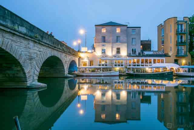 Cruise boat venue in The Folly, perfect for upscale corporate events and riverside incentive dinners.