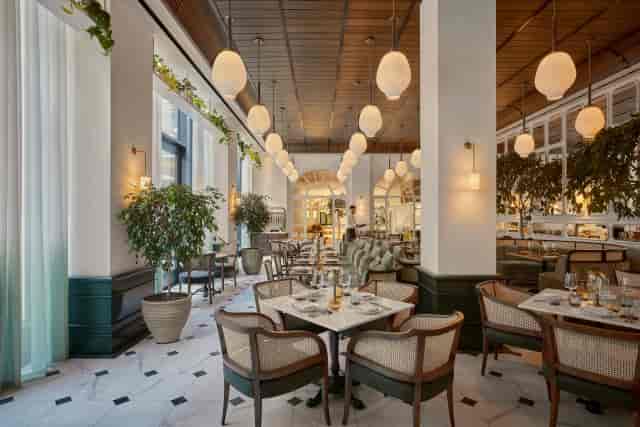 Indoor Garden at Frame Notting Hill: upscale venue for executive lunches and networking events.