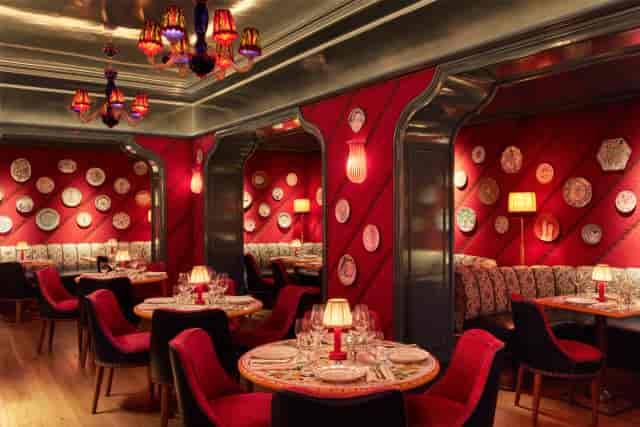 Cadogan Suite at Millennium Hotel London: Luxury private dining and exclusive VIP event space.