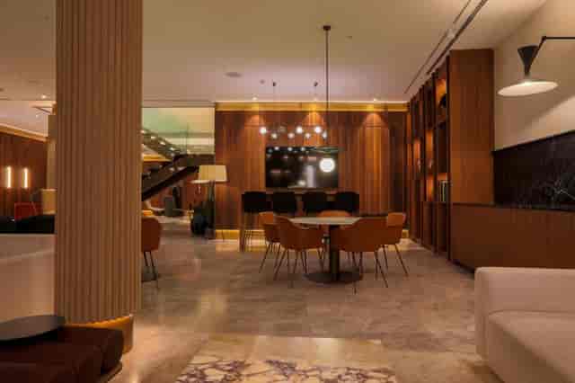 Espacio One at Hotel Liabeny: upscale breakout space for networking and corporate events.