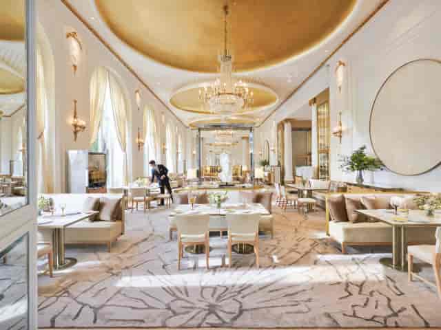 Elegant Somo venue in Hotel Sardinero Madrid for corporate dinners and VIP networking events.