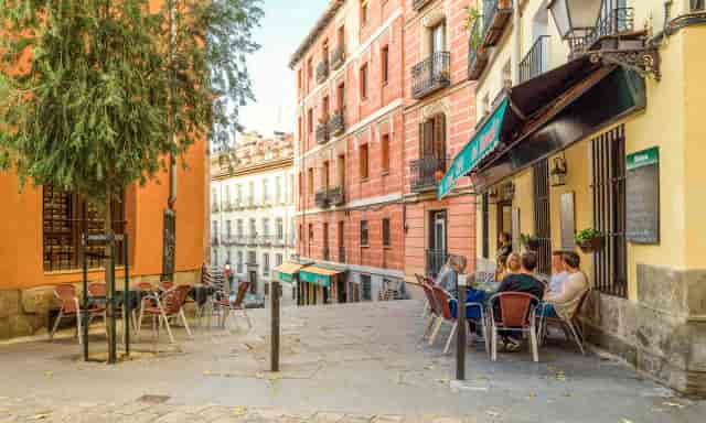 Hotel Villamadrid outdoor terrace for corporate networking and business social events.