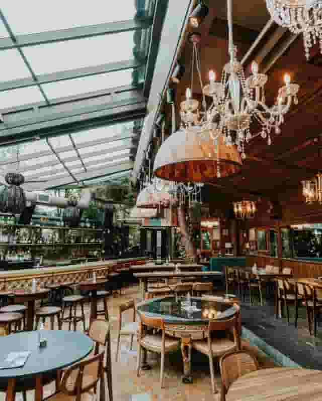 Indoor Restaurant and Lounge