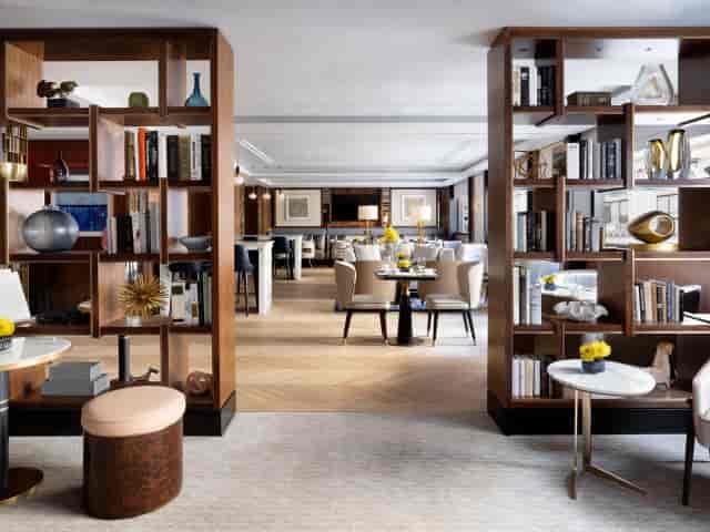 Benjamin Suite lounge for high-end executive meetings and VIP networking events.