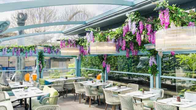 Victors Newcastle retractable roof venue for al fresco dining and spring event hire.