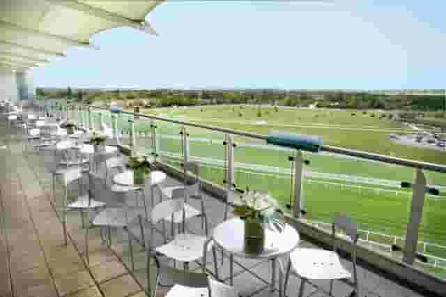 Sandown Park Racecourse