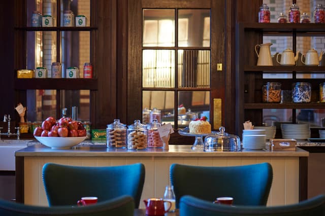 Kimpton Clocktower Hotel