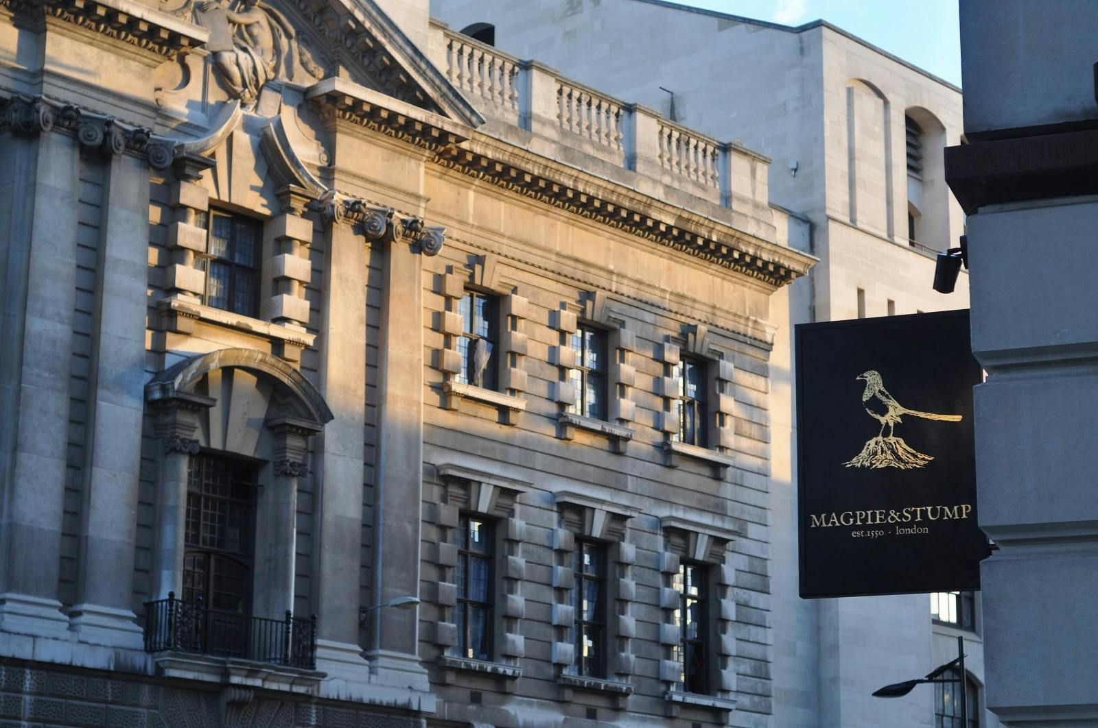 Old Bailey Bar at Magpie & Stump, elegant venue for corporate events and gatherings.