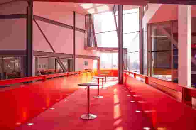 Hexagon Room 