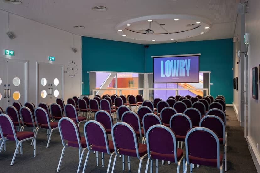 Hexagon Room 