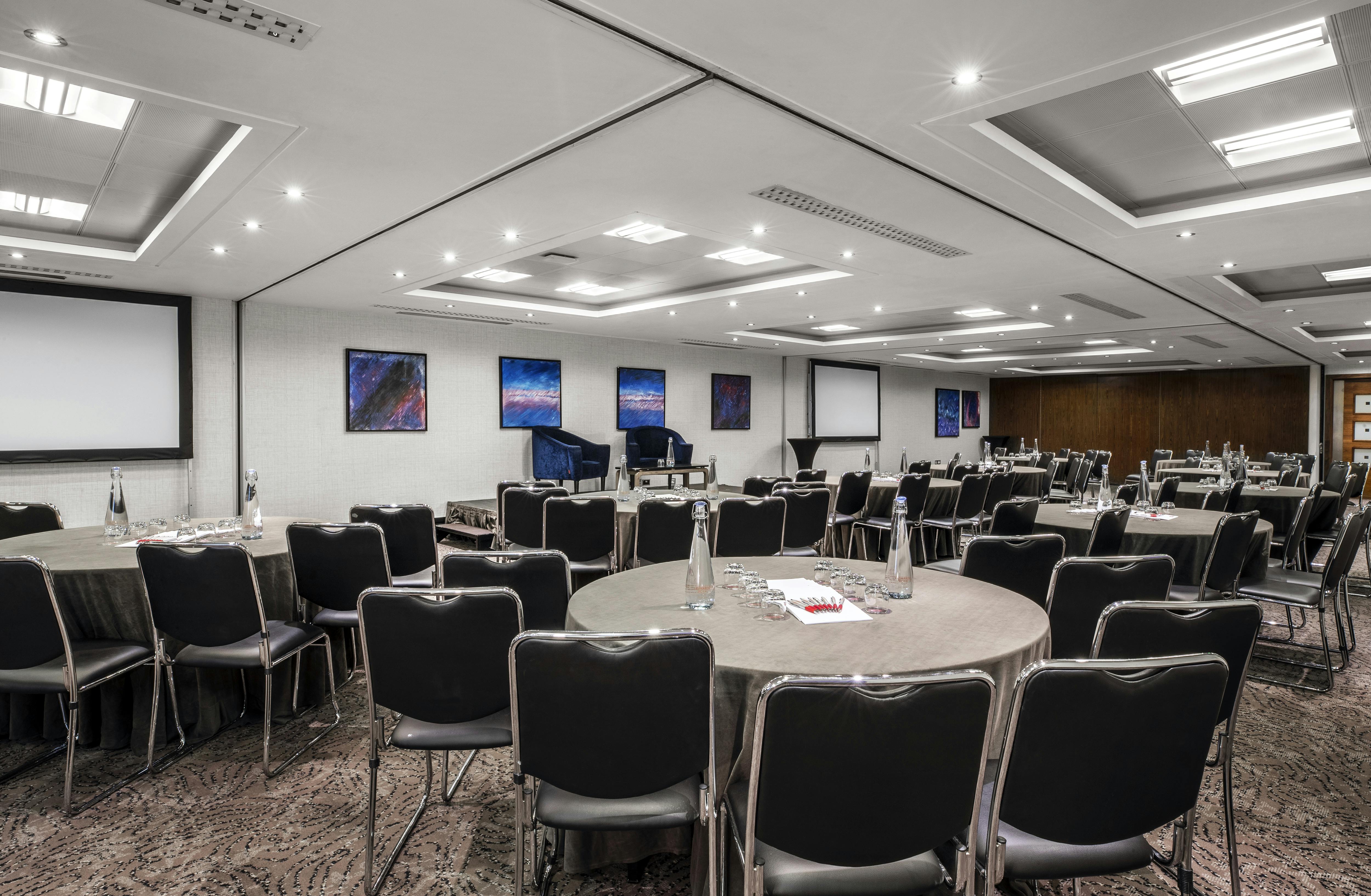 Leonardo Royal Hotel London St.Pauls - Milton Suite image 1