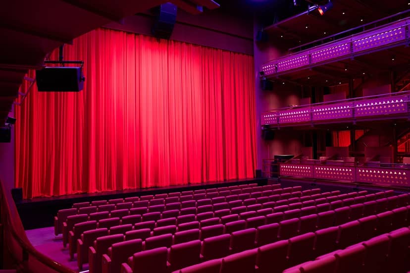 Quays Theatre 