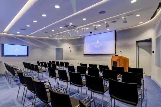 Wolfson Suite: modern conference, business event