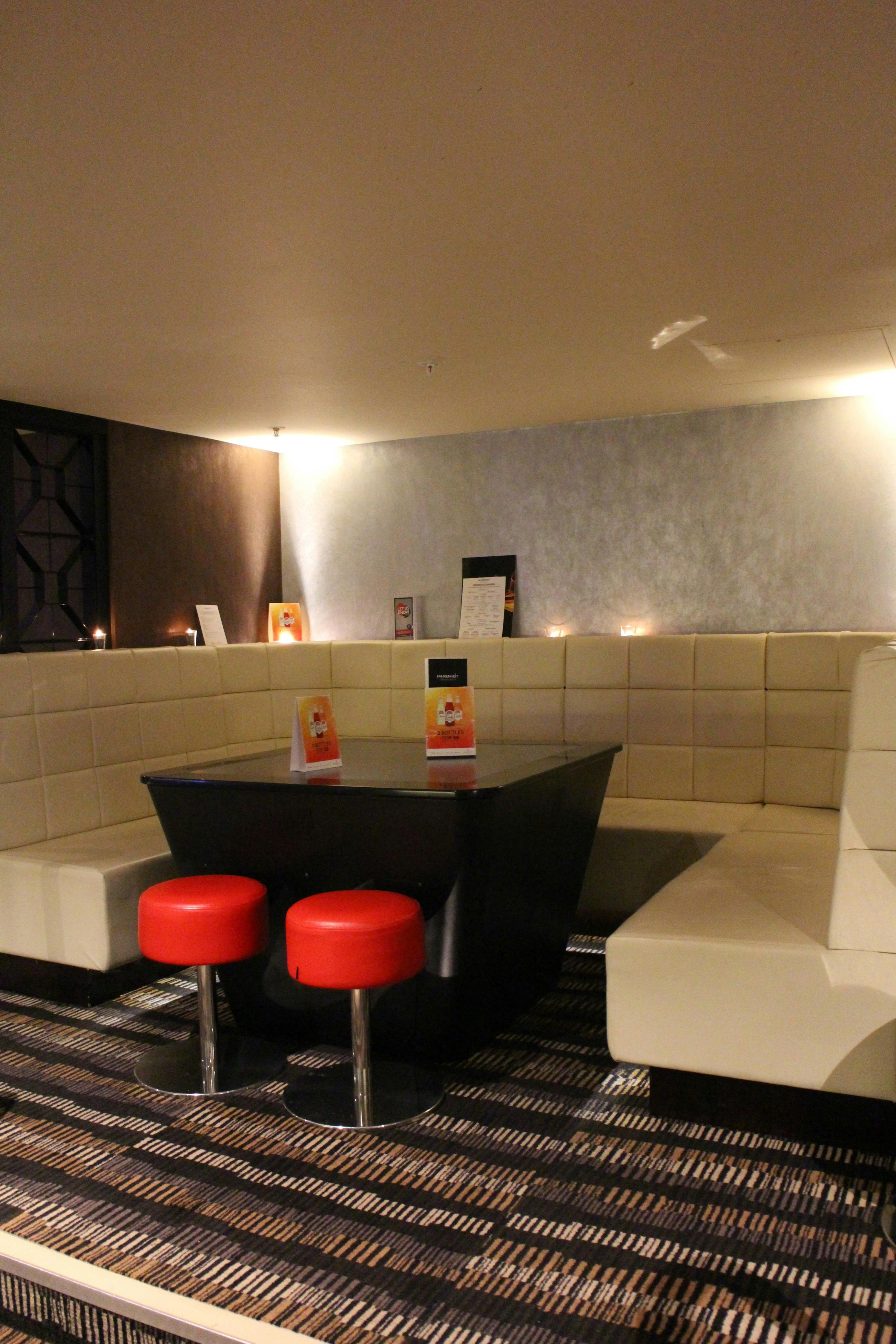 Stylish lounge booth in Genting Club Manchester for networking and meetings.