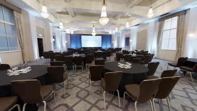 Edinburgh Drawing Room at De Vere Grand Connaught Rooms, ideal for corporate meetings.