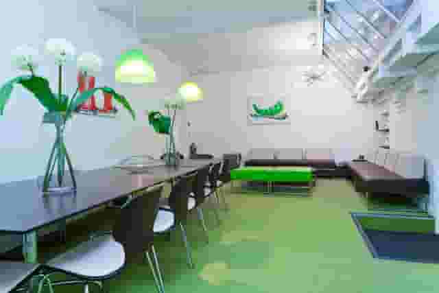 The Dining & Meeting Room 