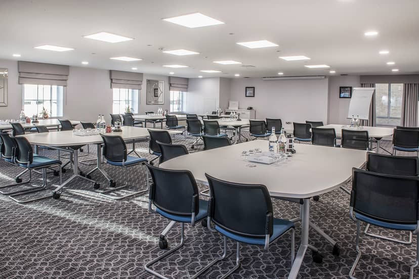 Covent Garden Suite meeting room with flexible seating for corporate events and workshops.