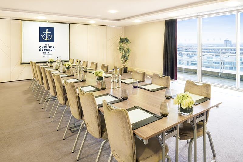 Battersea Suite meeting room with natural light, perfect for corporate events and workshops.