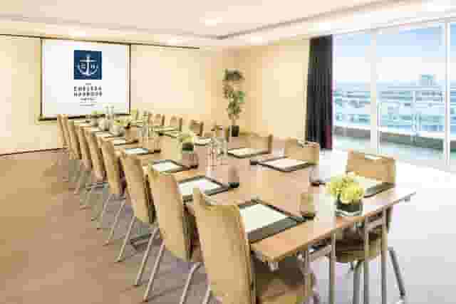 Battersea Suite (Half of Bridges Suite)