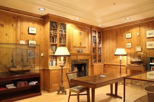 Elegant Silver Room in Watermen's Hall, perfect for intimate meetings and events.