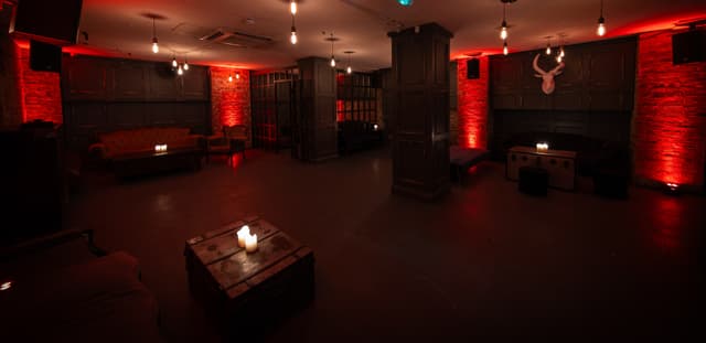 Looking Glass Cocktail Club