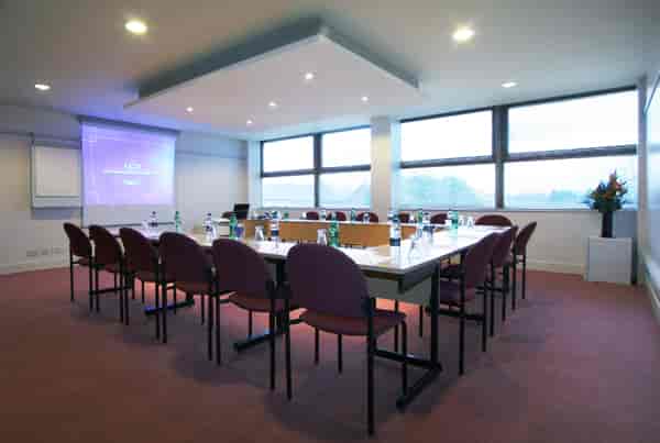 St Giles Classic Hotel Heathrow