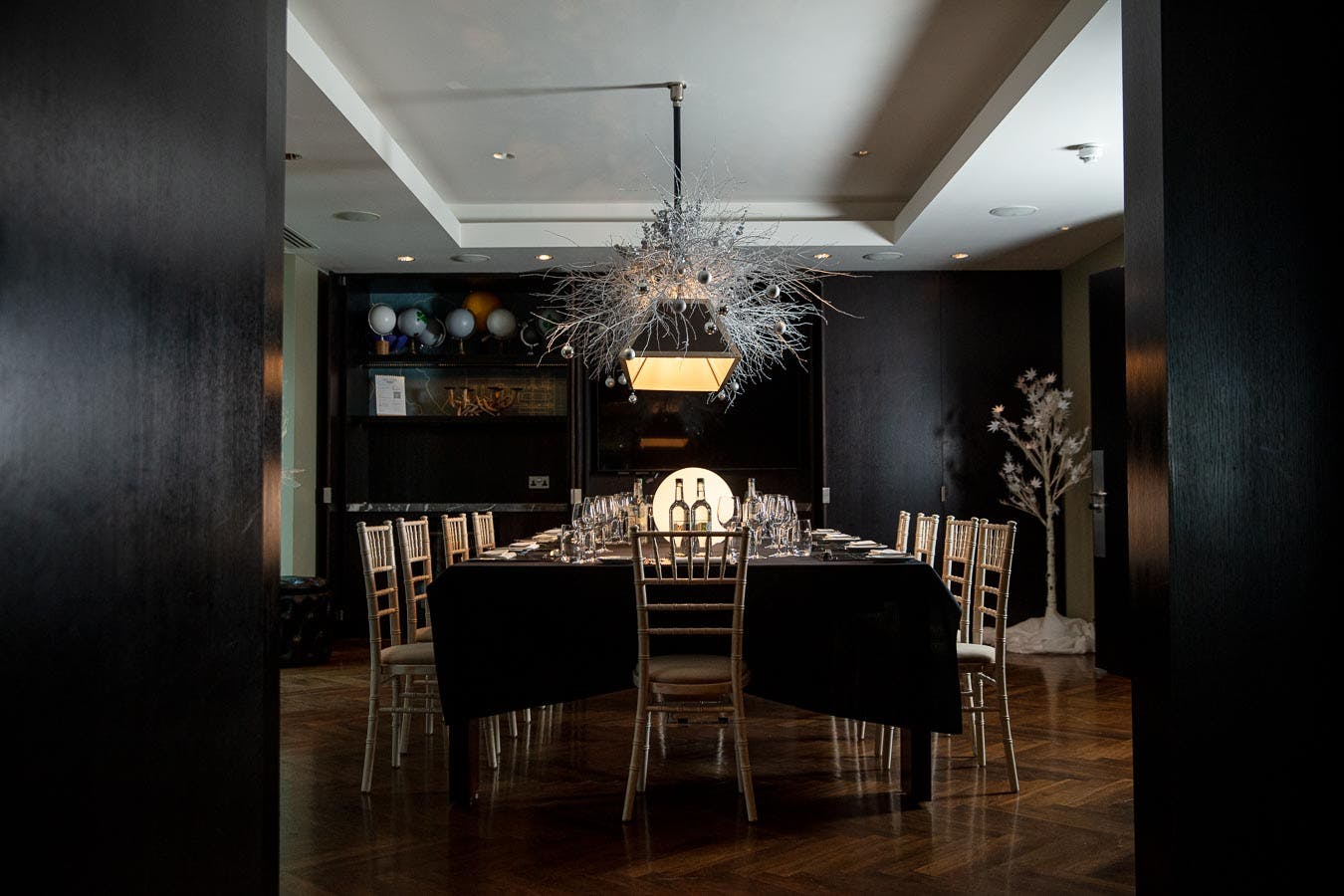 Elegant dining table at South Place Hotel, perfect for intimate gatherings and corporate dinners.