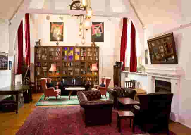October Gallery