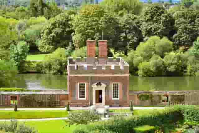 Hampton Court Palace