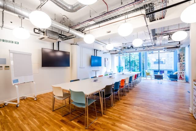 Wallacespace Clerkenwell Green