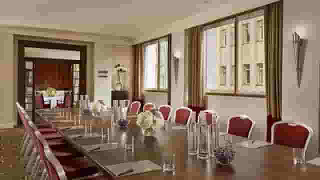 Piccadilly Suite