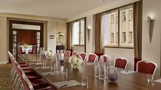 Piccadilly Suite
